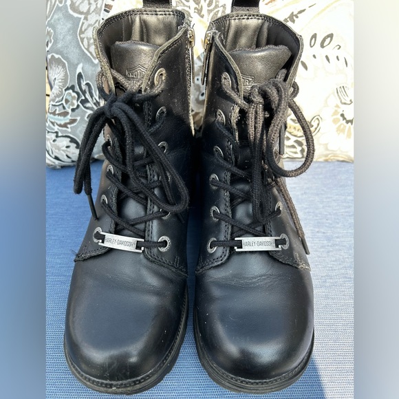 Harley Davidson woman’s riding black boots with zip up side/tie up middle. S:7.5 - Picture 5 of 12